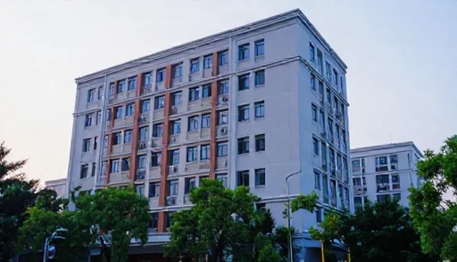 教务管理服务选型关注点:数据驱动与人工管理的对比