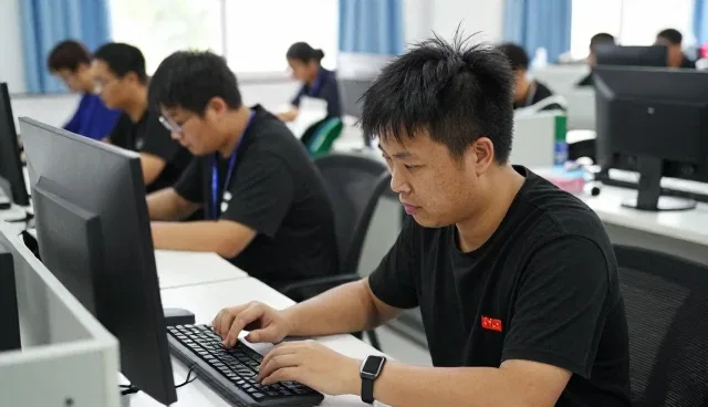场景应用用户如何选择师资培训等